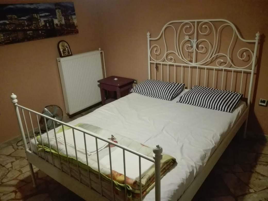 Ts-George'S Apartments By The Airport Markopoulo Mesogaias Ngoại thất bức ảnh